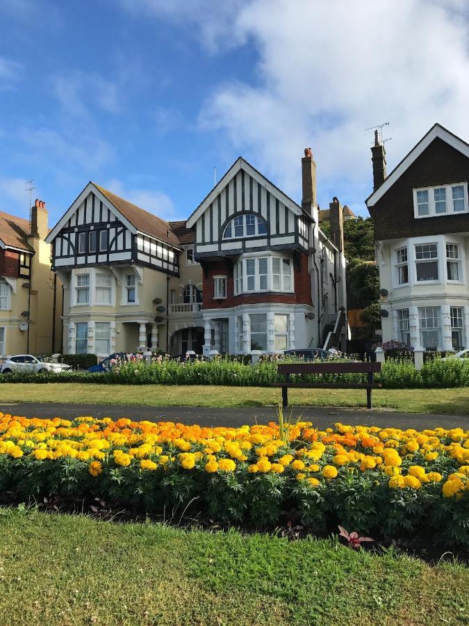 Elegant Spacious Seaside Apartment St Leonards-on-Sea エクステリア 写真